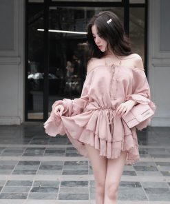 Váy bánh bèo trễ vai