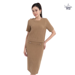 Cách mix đồ với chân váy len bút chì giúp bạn mặc đẹp 2025