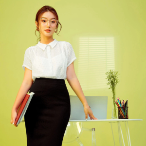 Chân Váy Bút Chì Công Sở – Món Đồ Thời Trang Không Thể Thiếu 2025